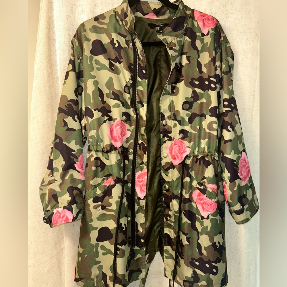 Floral Camouflage Women's Jacket